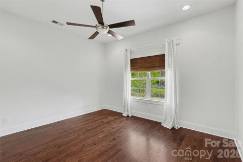 17909 Nodghia Circle Davidson NC 28036