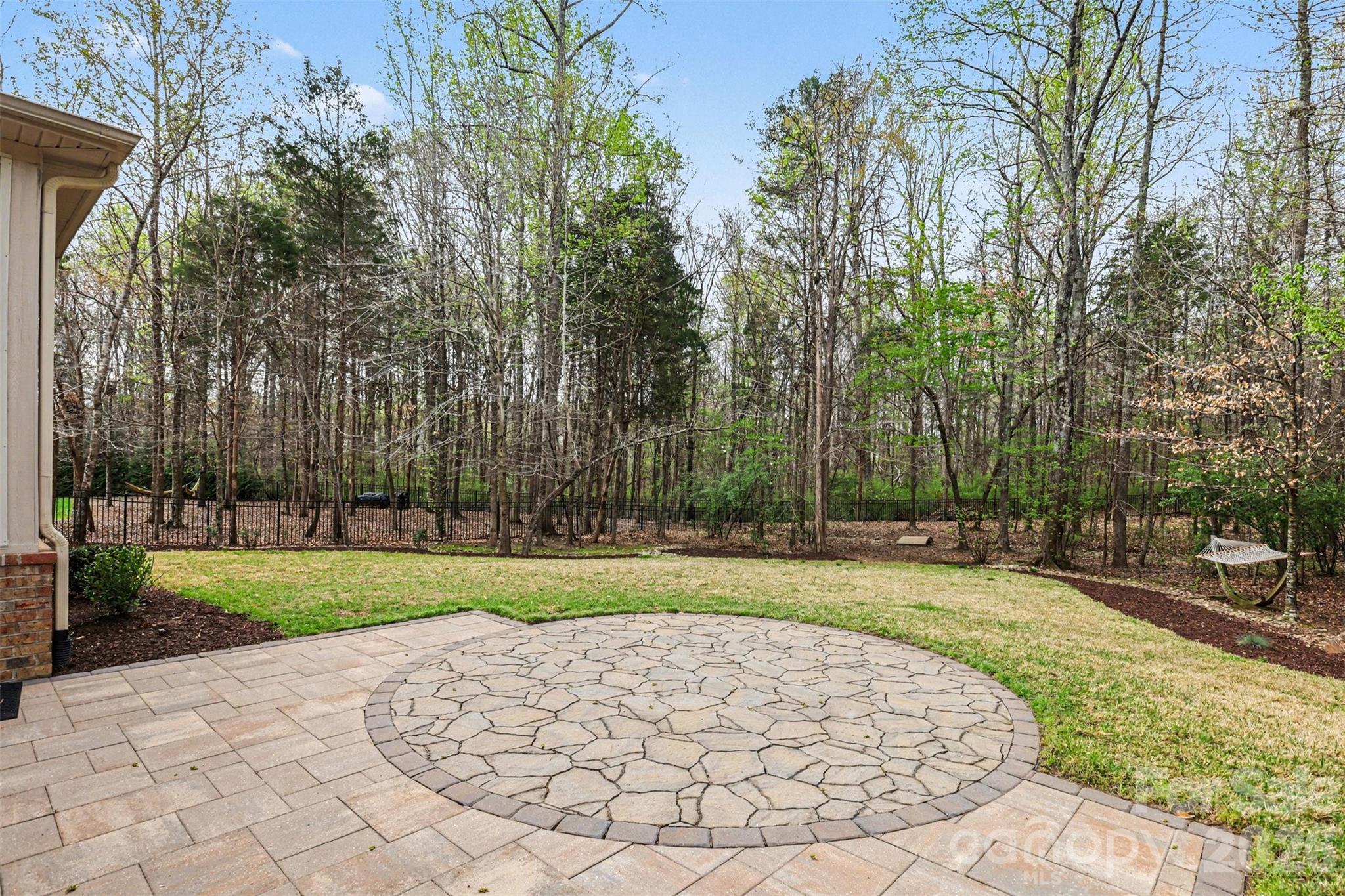 17909 Nodghia Circle Davidson NC 28036