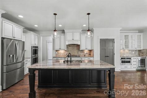 17909 Nodghia Circle Davidson NC 28036