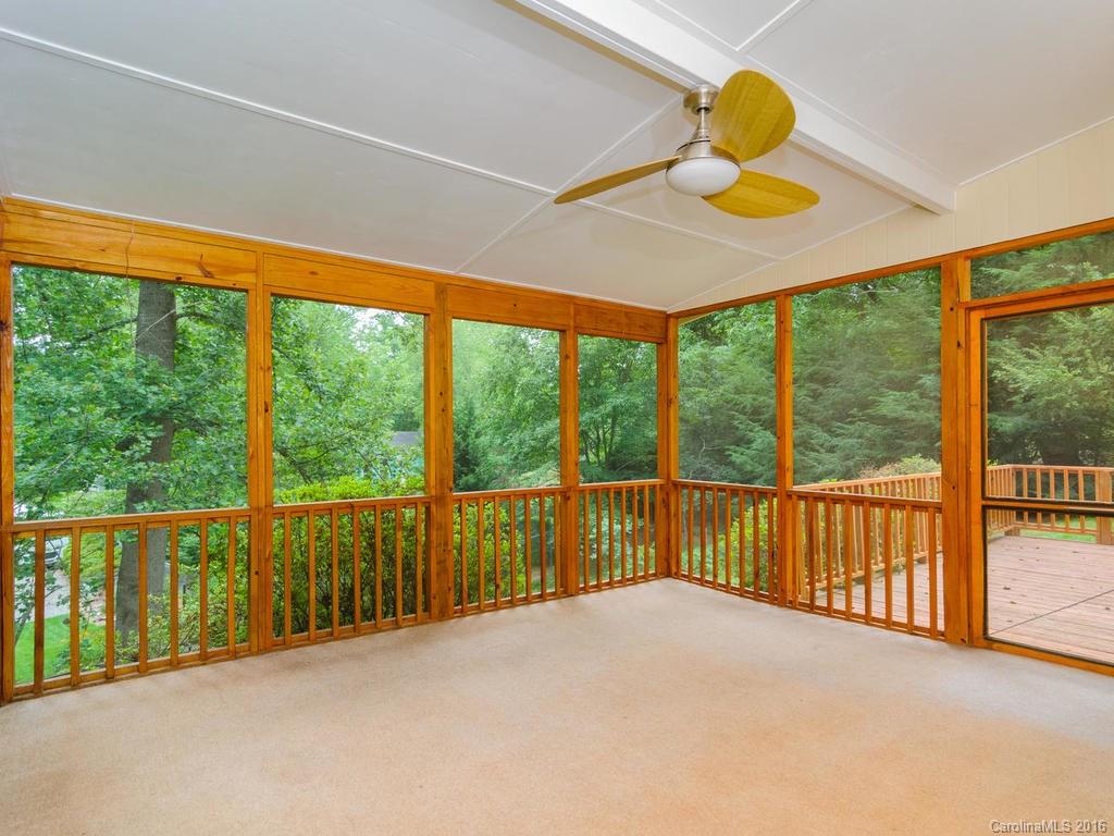 455 Creekside Drive Asheville NC 28804
