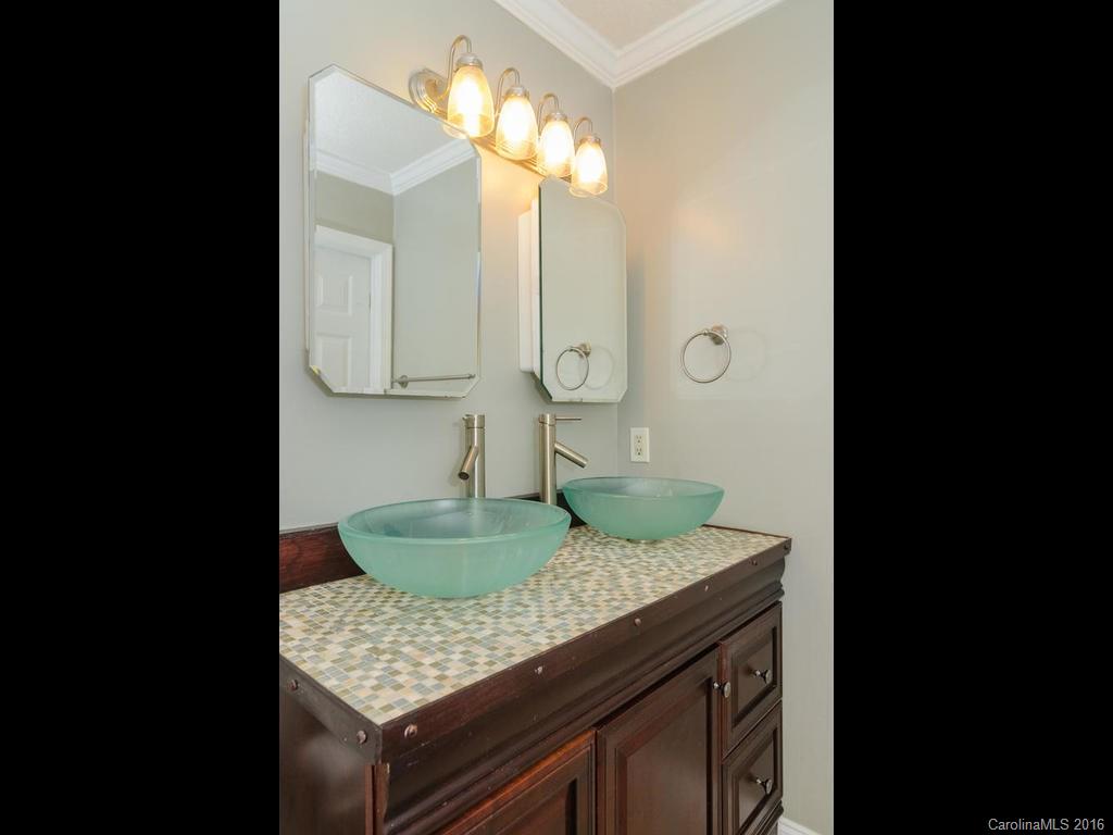 455 Creekside Drive Asheville NC 28804