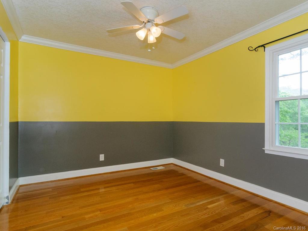 455 Creekside Drive Asheville NC 28804