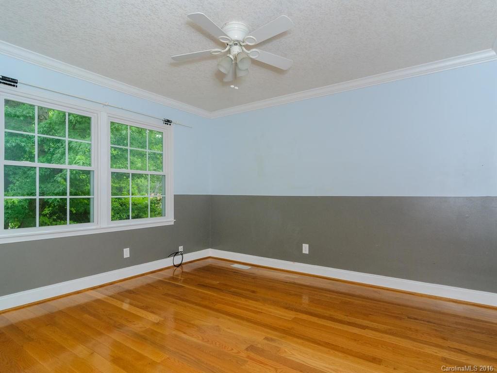 455 Creekside Drive Asheville NC 28804