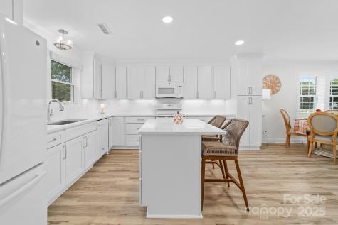 1532 South Point Road Belmont NC 28012