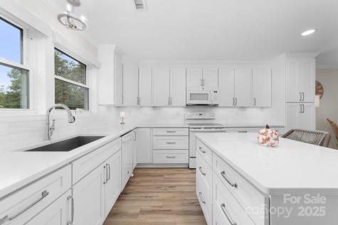 1532 South Point Road Belmont NC 28012