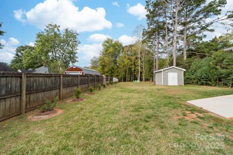 1532 South Point Road Belmont NC 28012