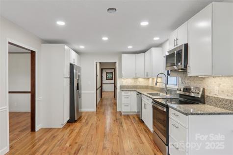 5 Timothy Lane Candler NC 28715