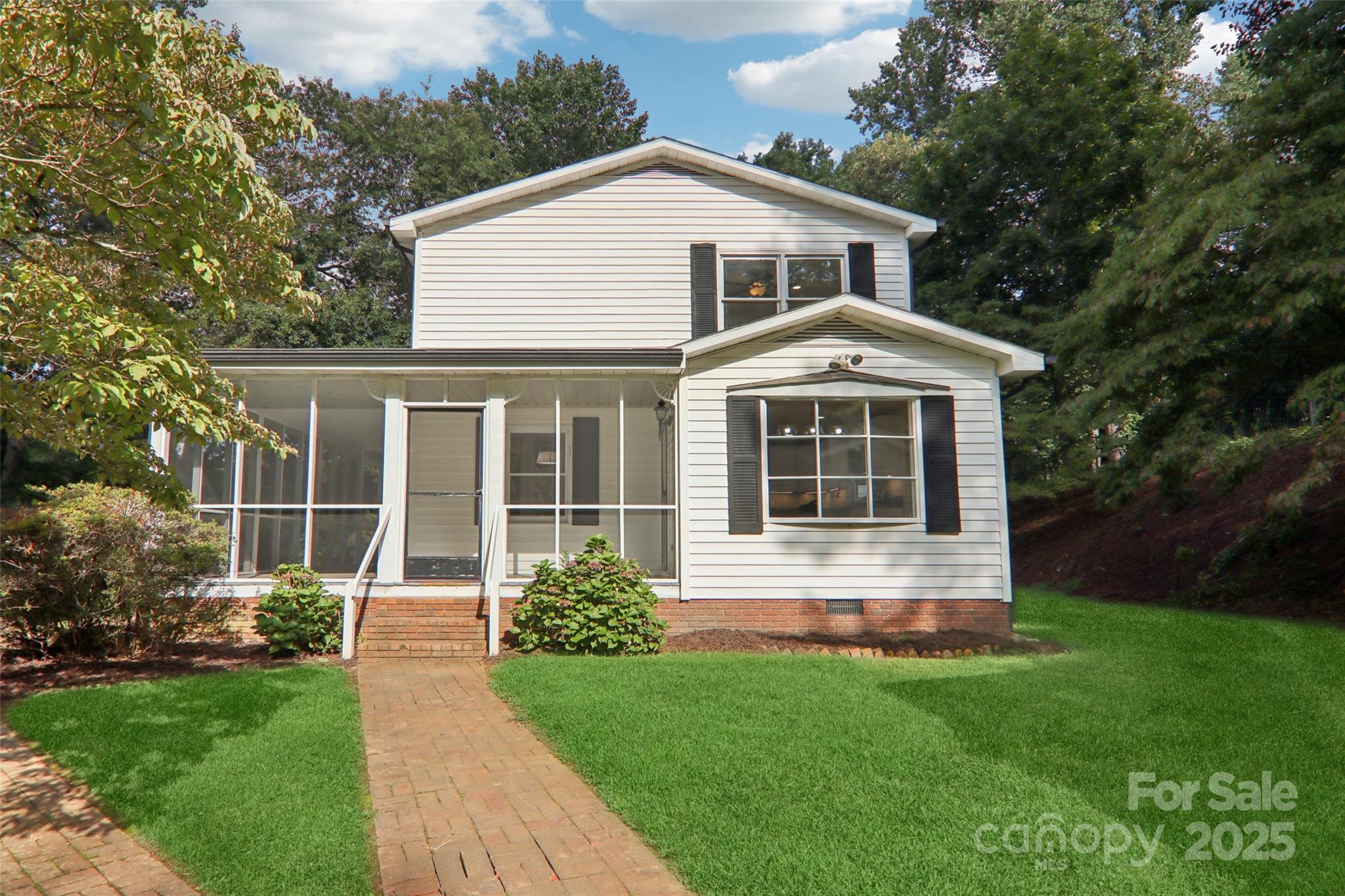 5 Timothy Lane Candler NC 28715