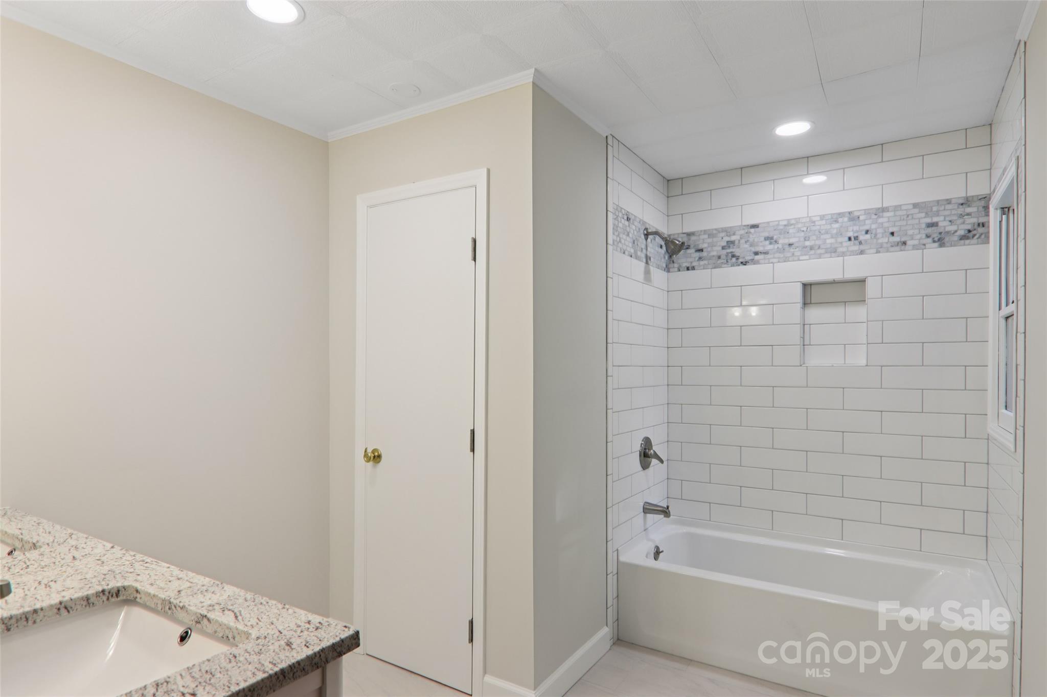 5 Timothy Lane Candler NC 28715