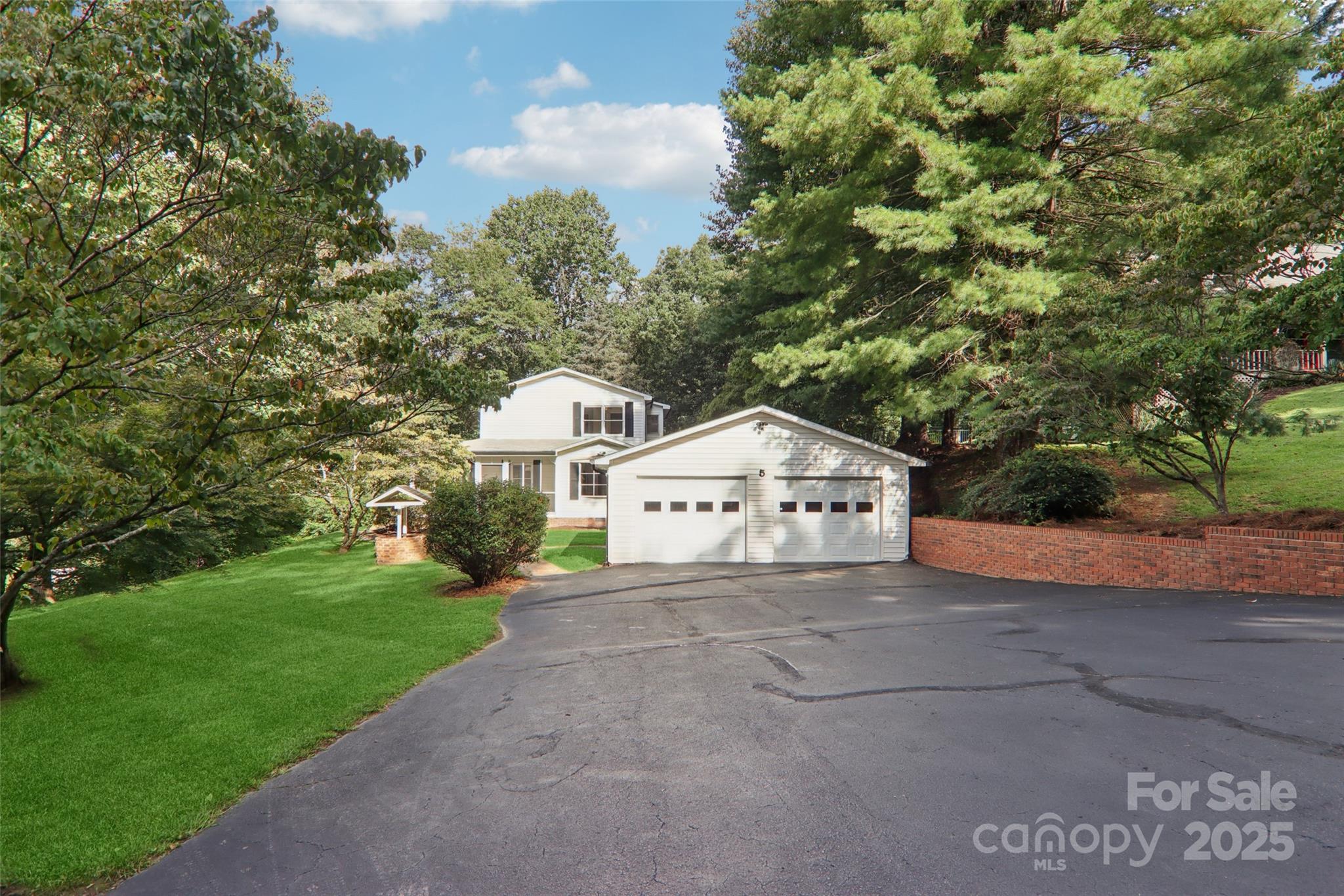 5 Timothy Lane Candler NC 28715