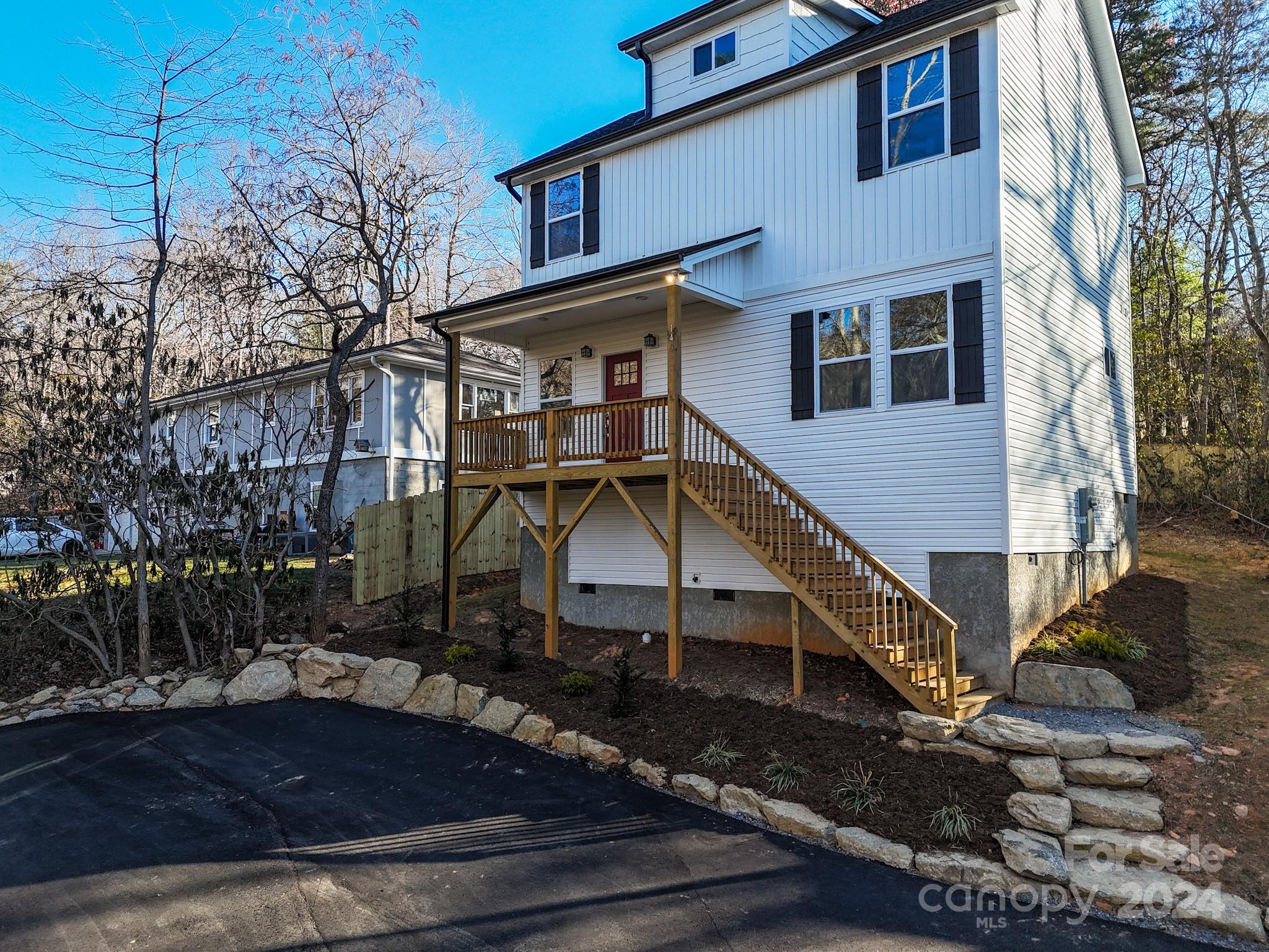 143 Buckner Road Black Mountain NC 28711