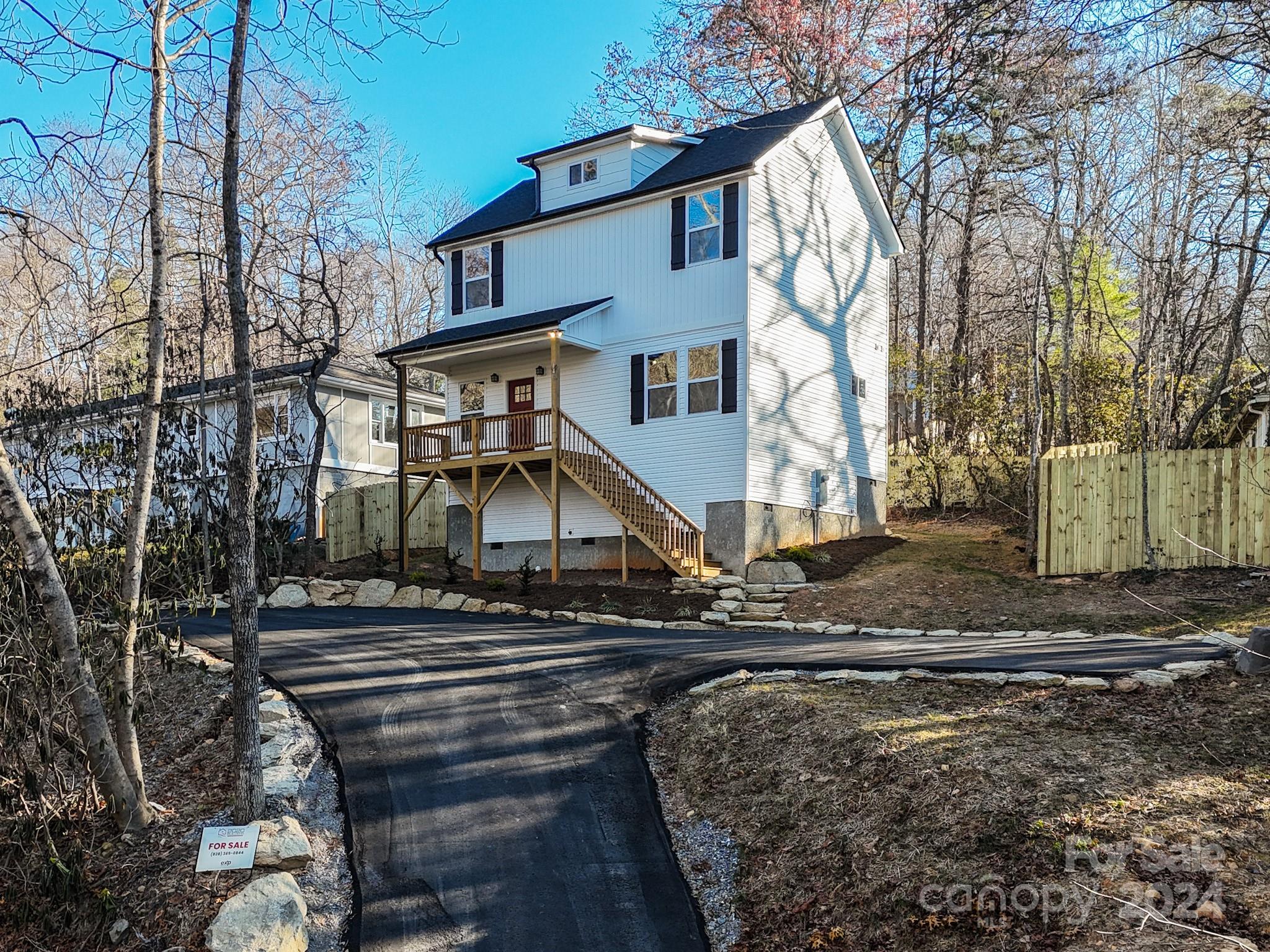143 Buckner Road Black Mountain NC 28711
