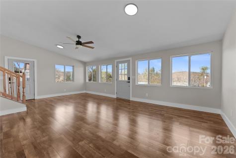 88 Skyview Terrace Asheville NC 28806