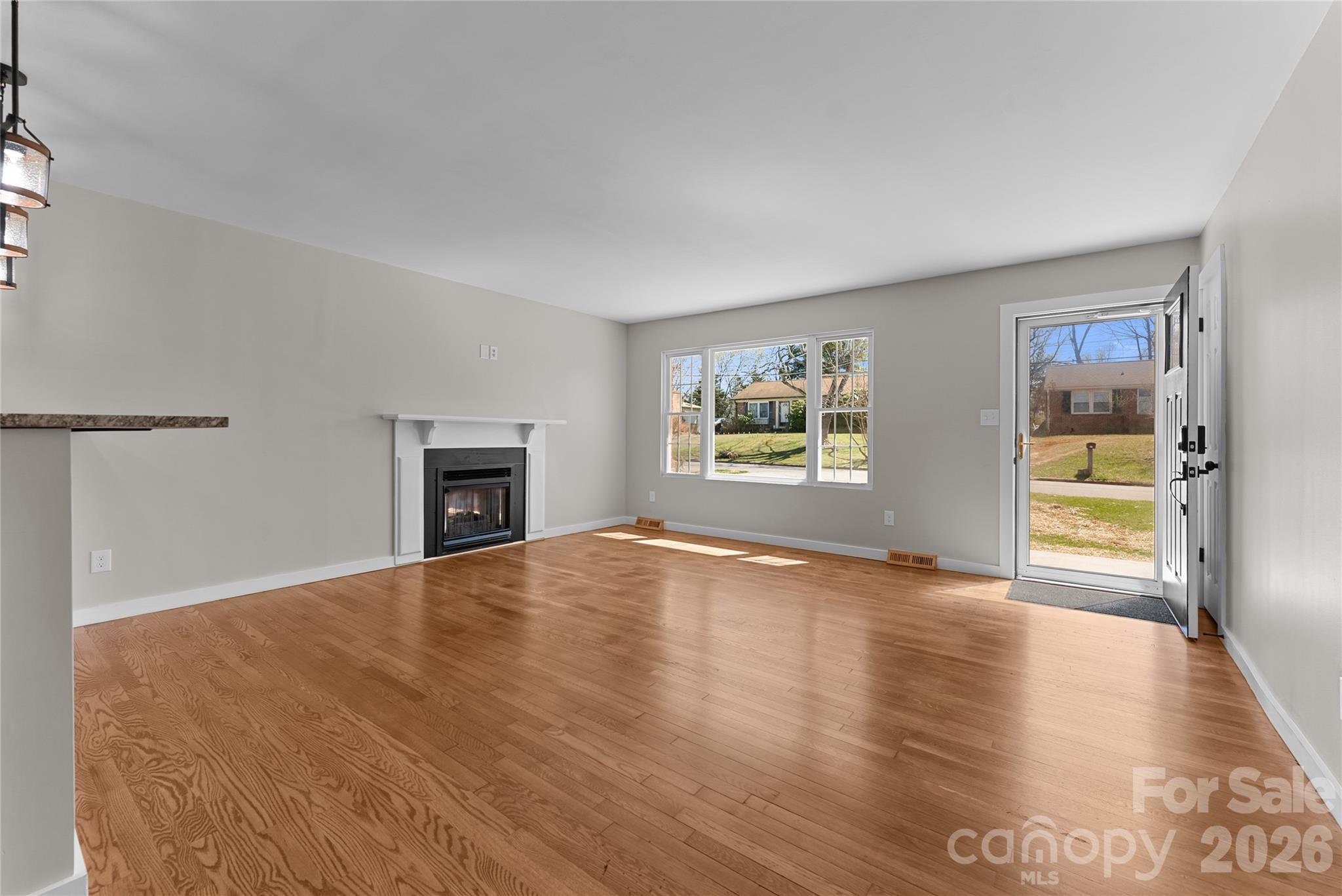 88 Skyview Terrace Asheville NC 28806