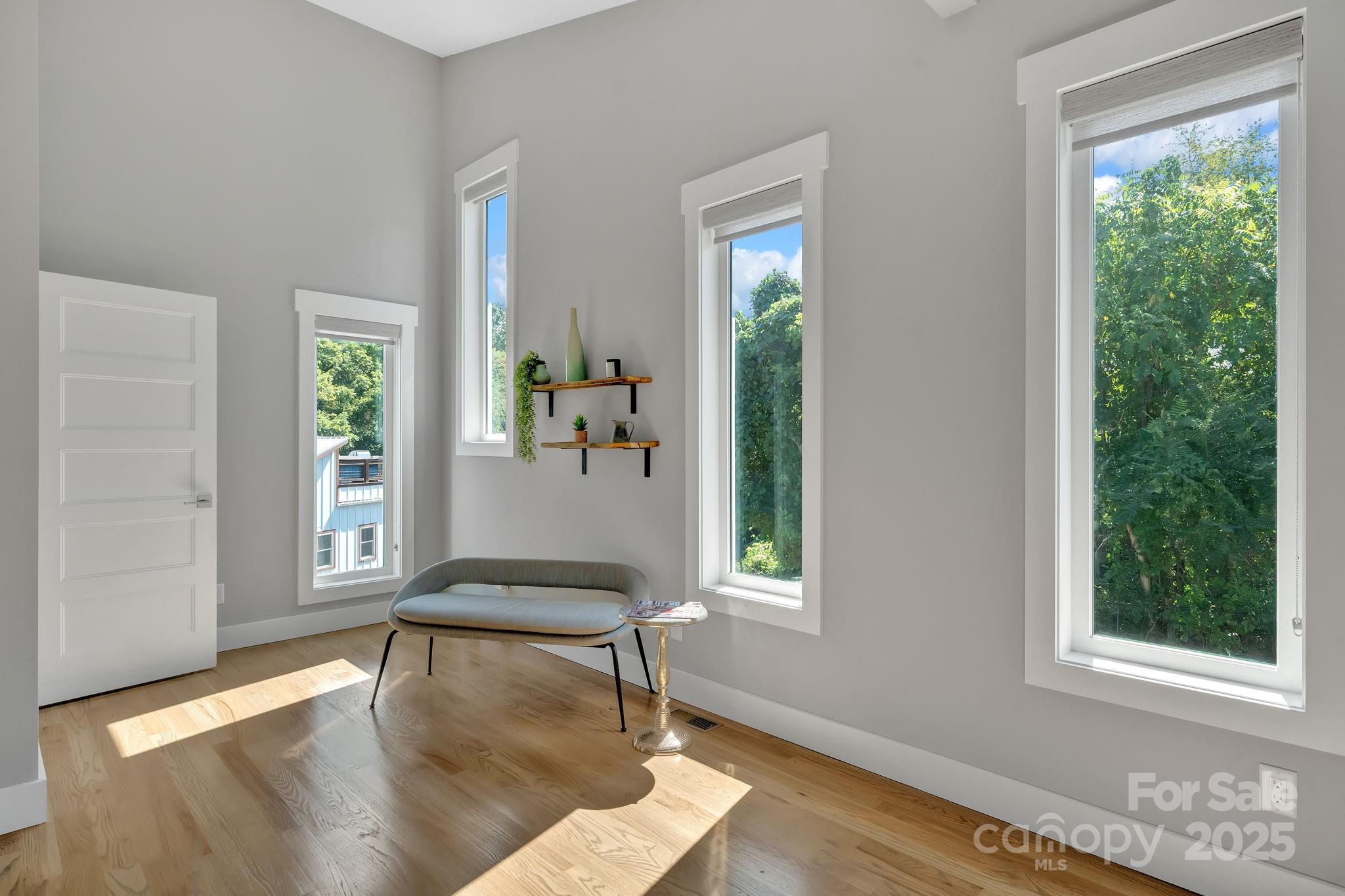 8 Birdhouse Row Asheville NC 28801