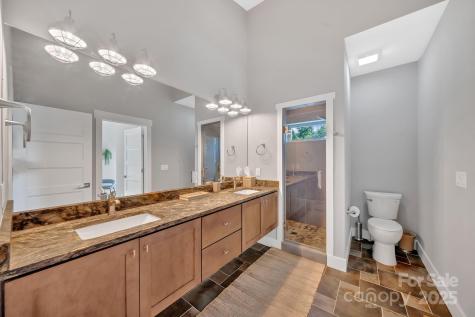 8 Birdhouse Row Asheville NC 28801