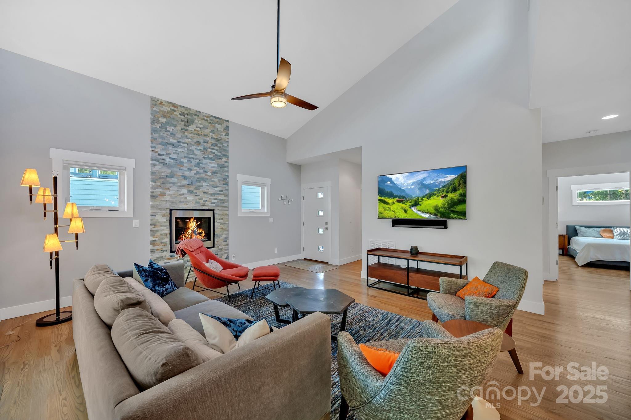 8 Birdhouse Row Asheville NC 28801