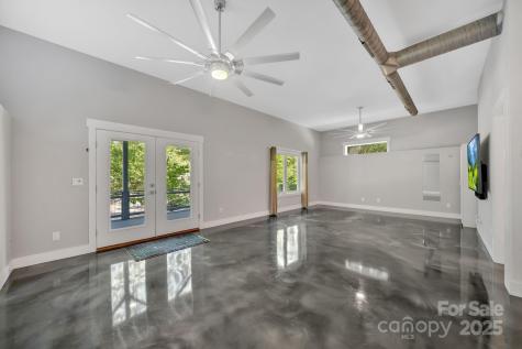 8 Birdhouse Row Asheville NC 28801