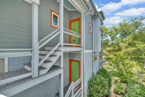 8 Birdhouse Row Asheville NC 28801