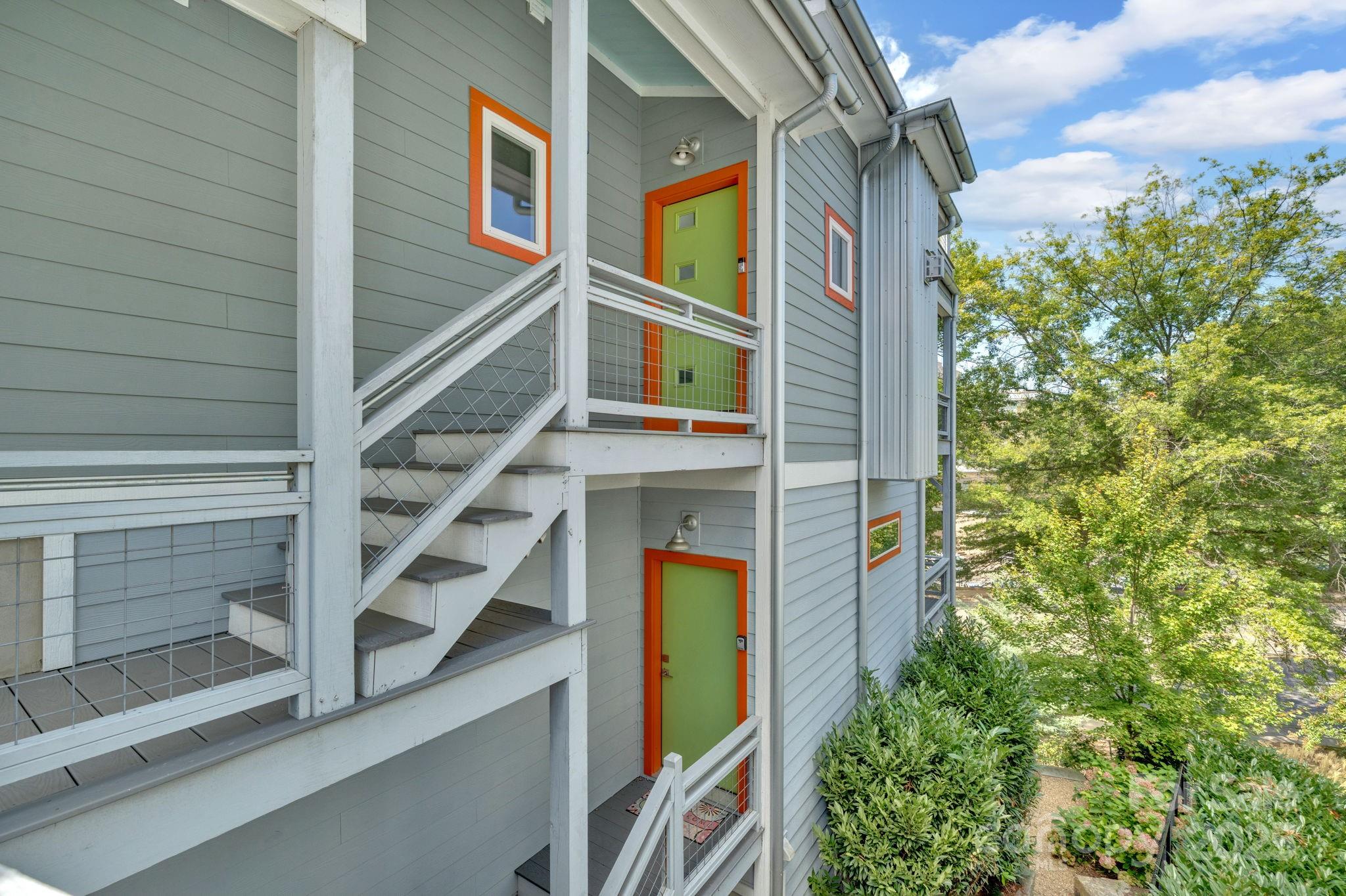 8 Birdhouse Row Asheville NC 28801