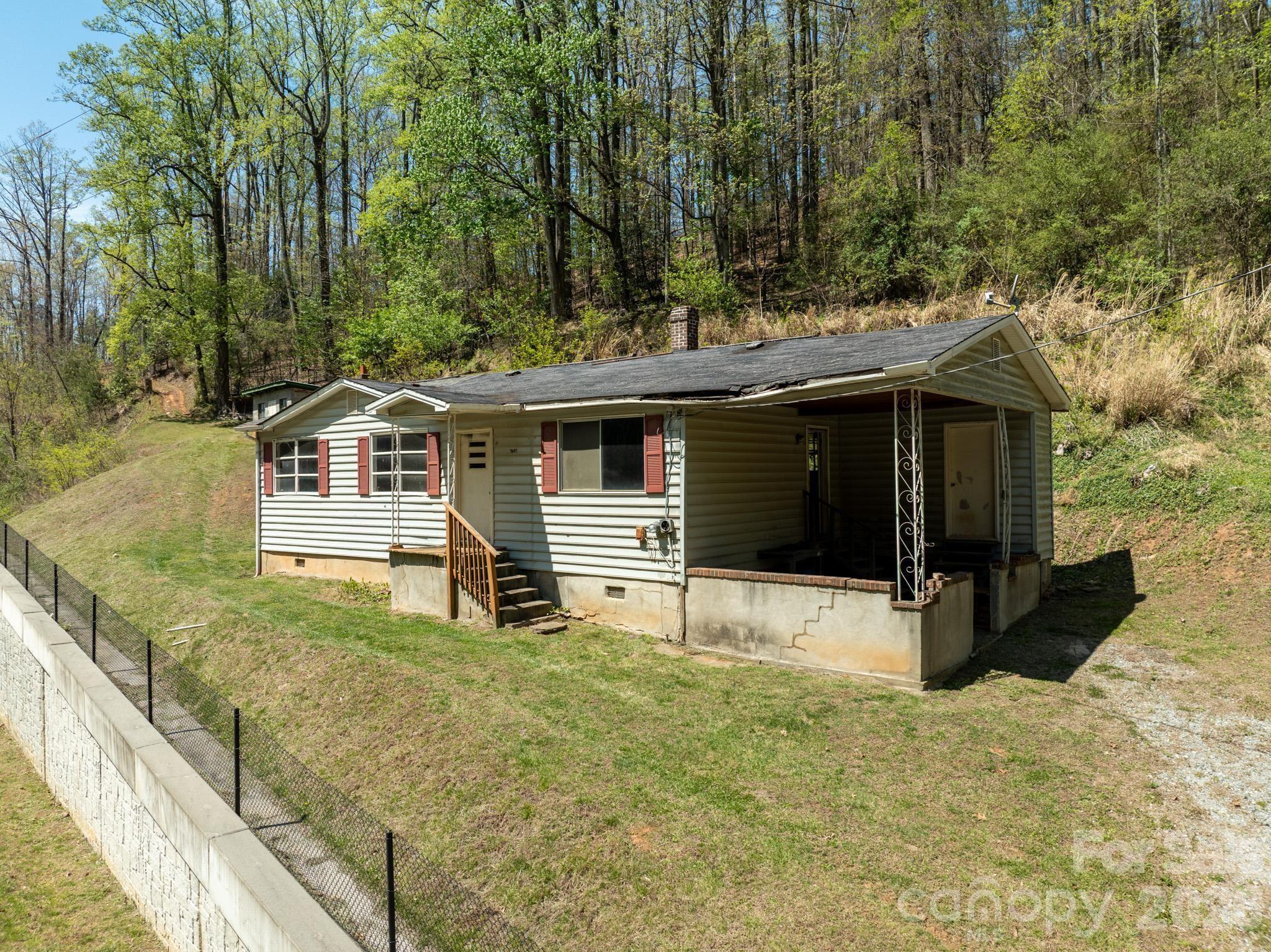 2687 Indian Grave Road Lenoir NC 28645