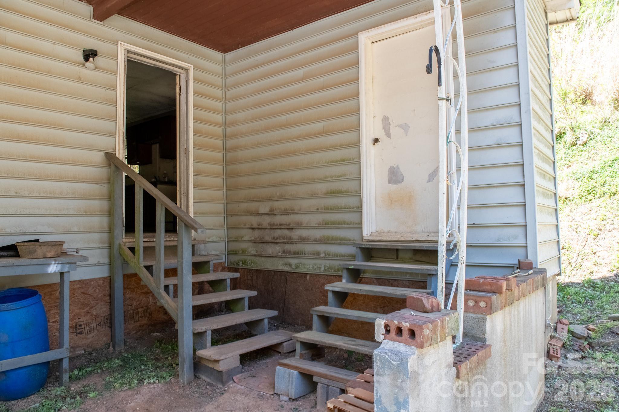 2687 Indian Grave Road Lenoir NC 28645