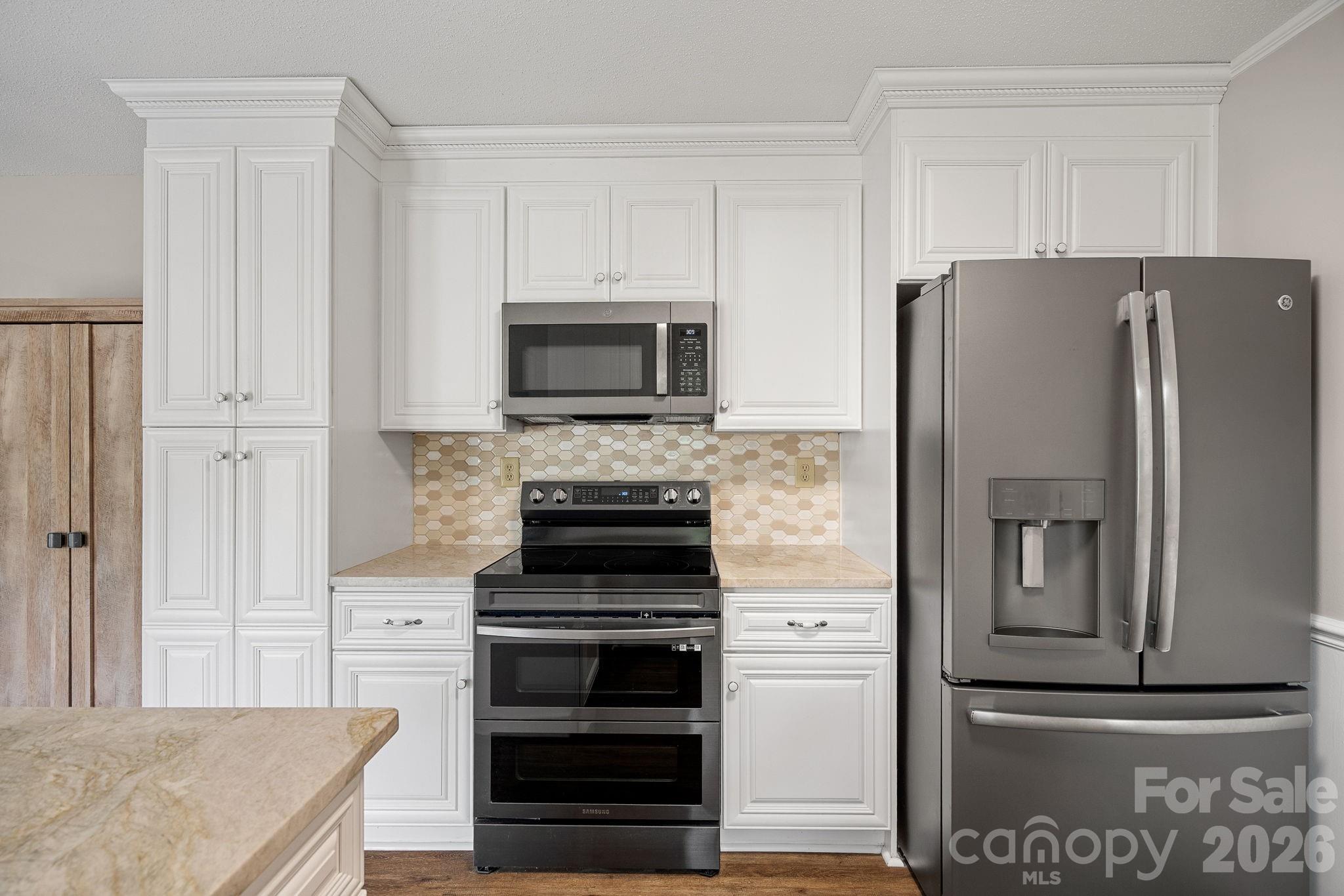 6131 Kinghurst Drive Charlotte NC 28216