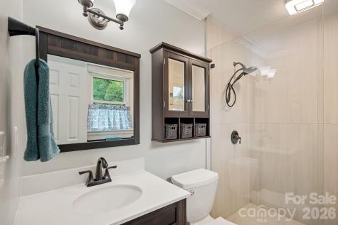 6131 Kinghurst Drive Charlotte NC 28216