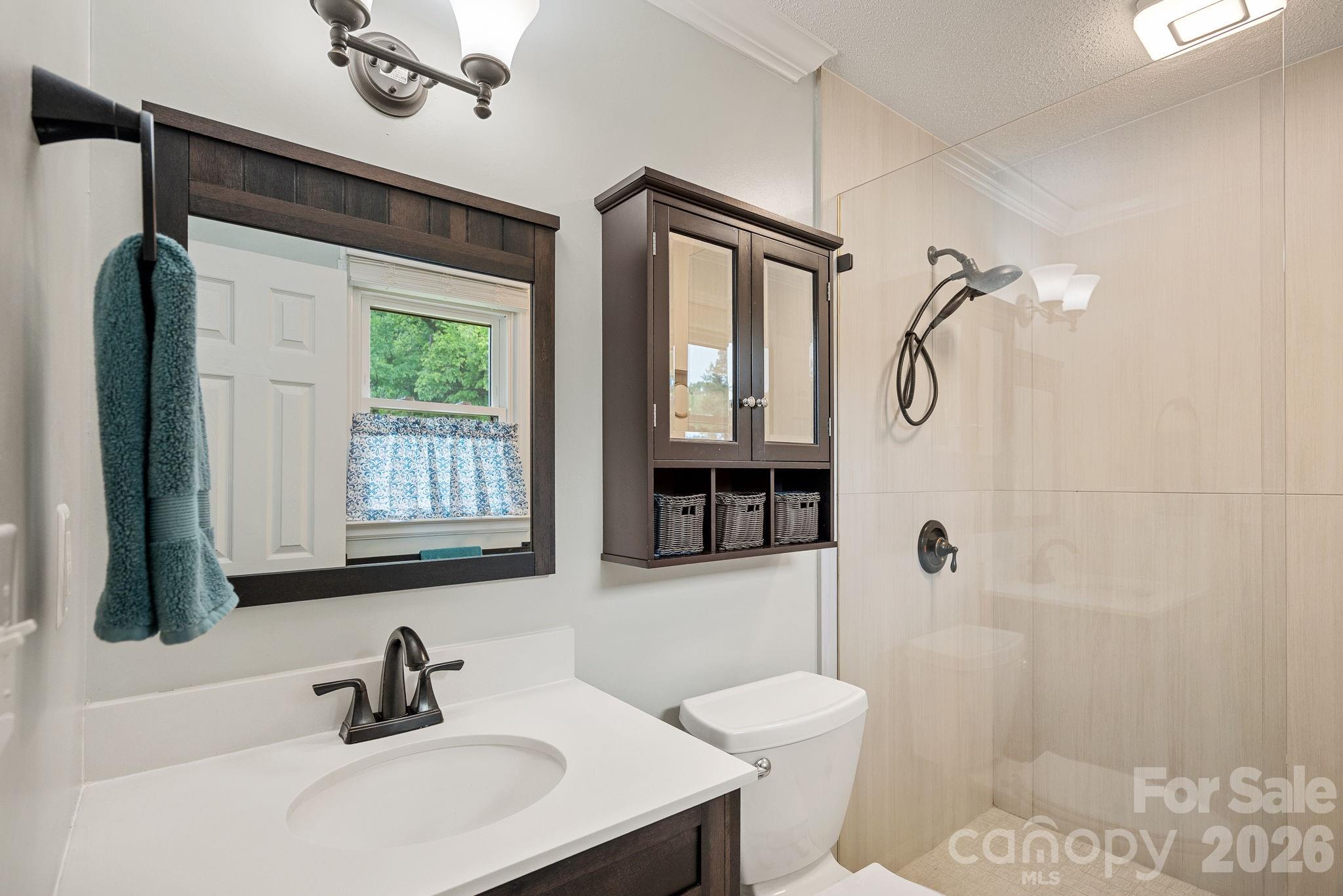 6131 Kinghurst Drive Charlotte NC 28216