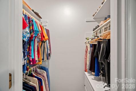 6131 Kinghurst Drive Charlotte NC 28216