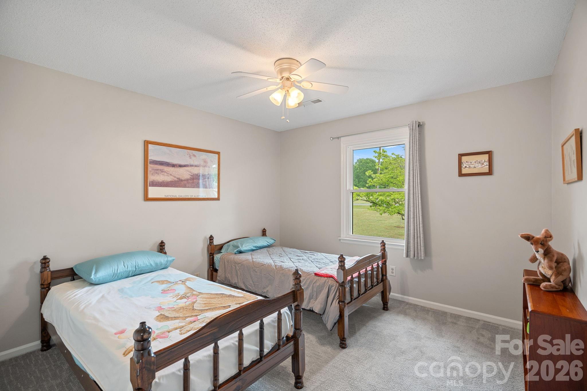 6131 Kinghurst Drive Charlotte NC 28216