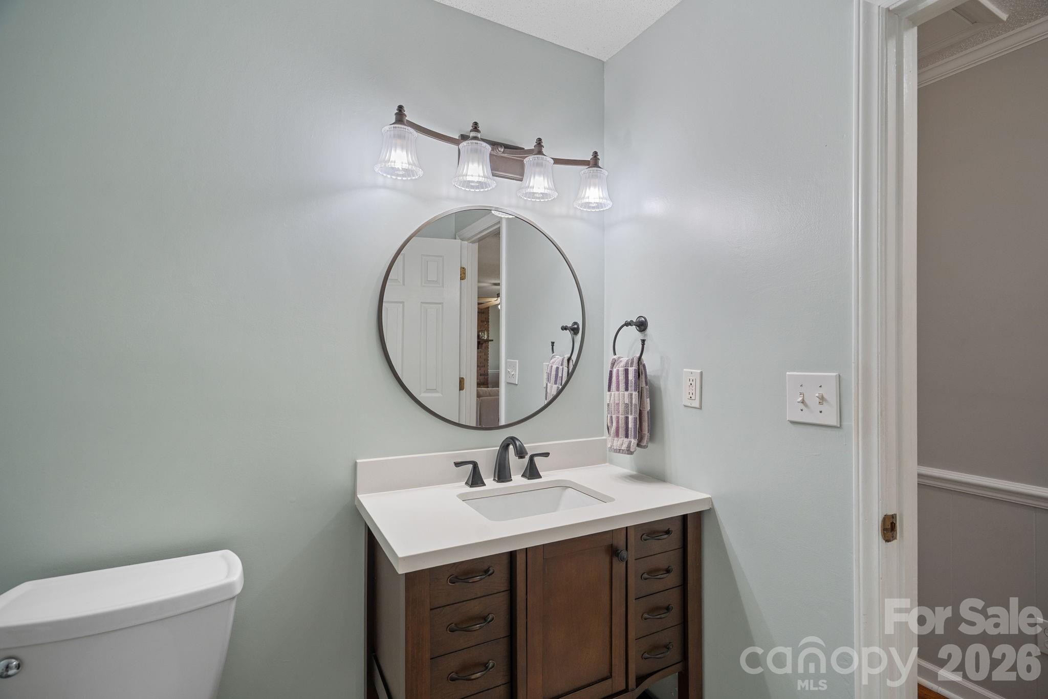 6131 Kinghurst Drive Charlotte NC 28216