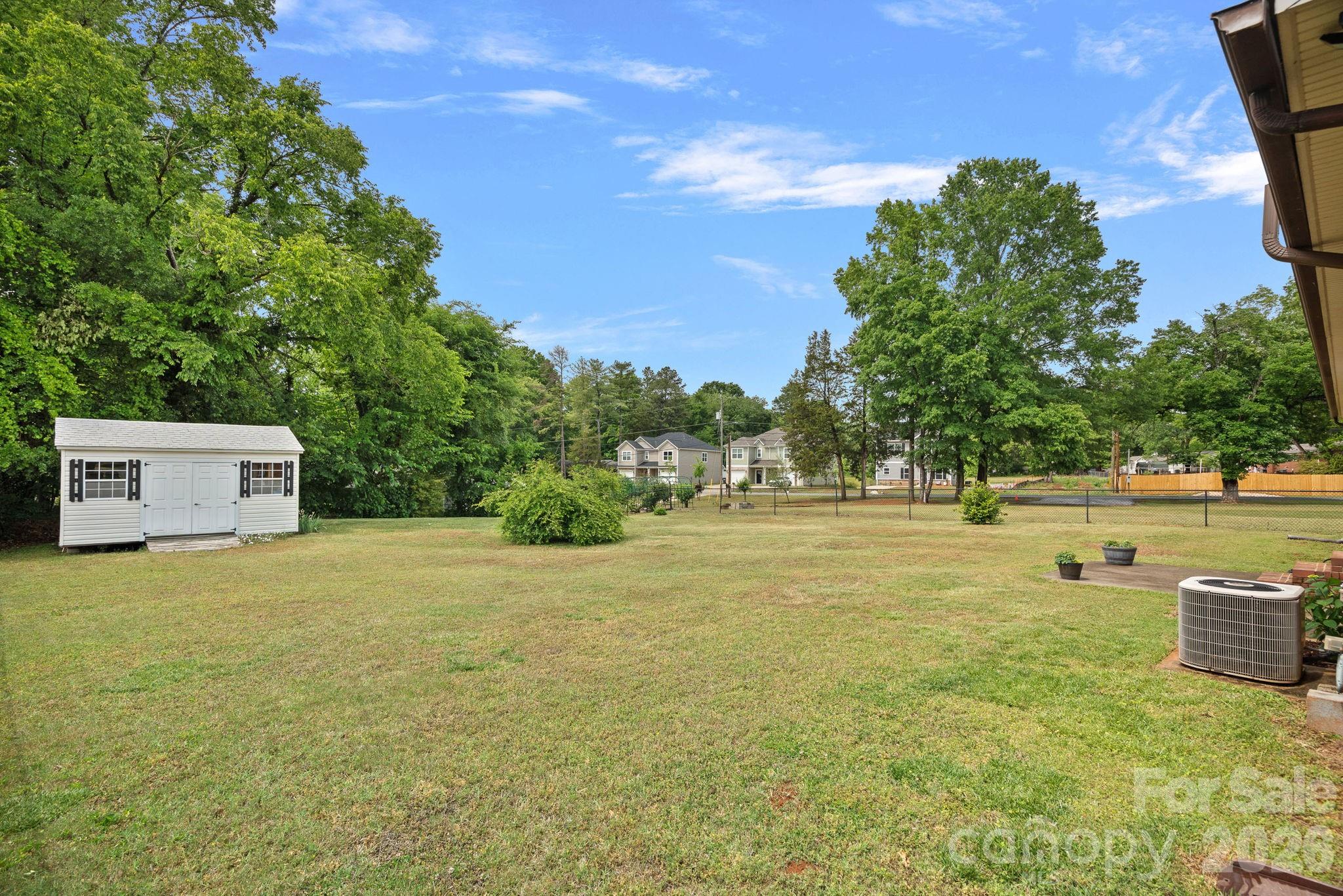 6131 Kinghurst Drive Charlotte NC 28216