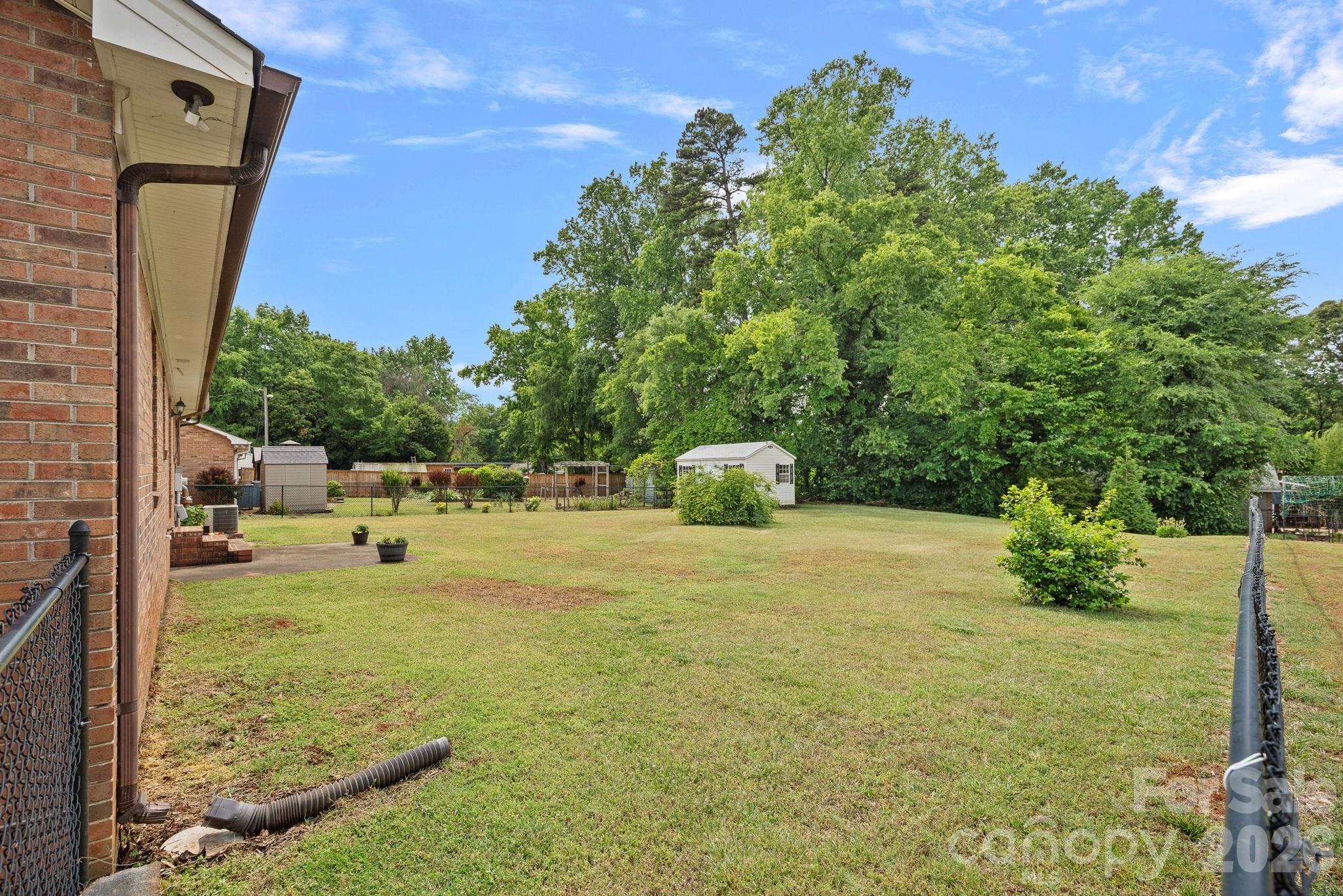 6131 Kinghurst Drive Charlotte NC 28216
