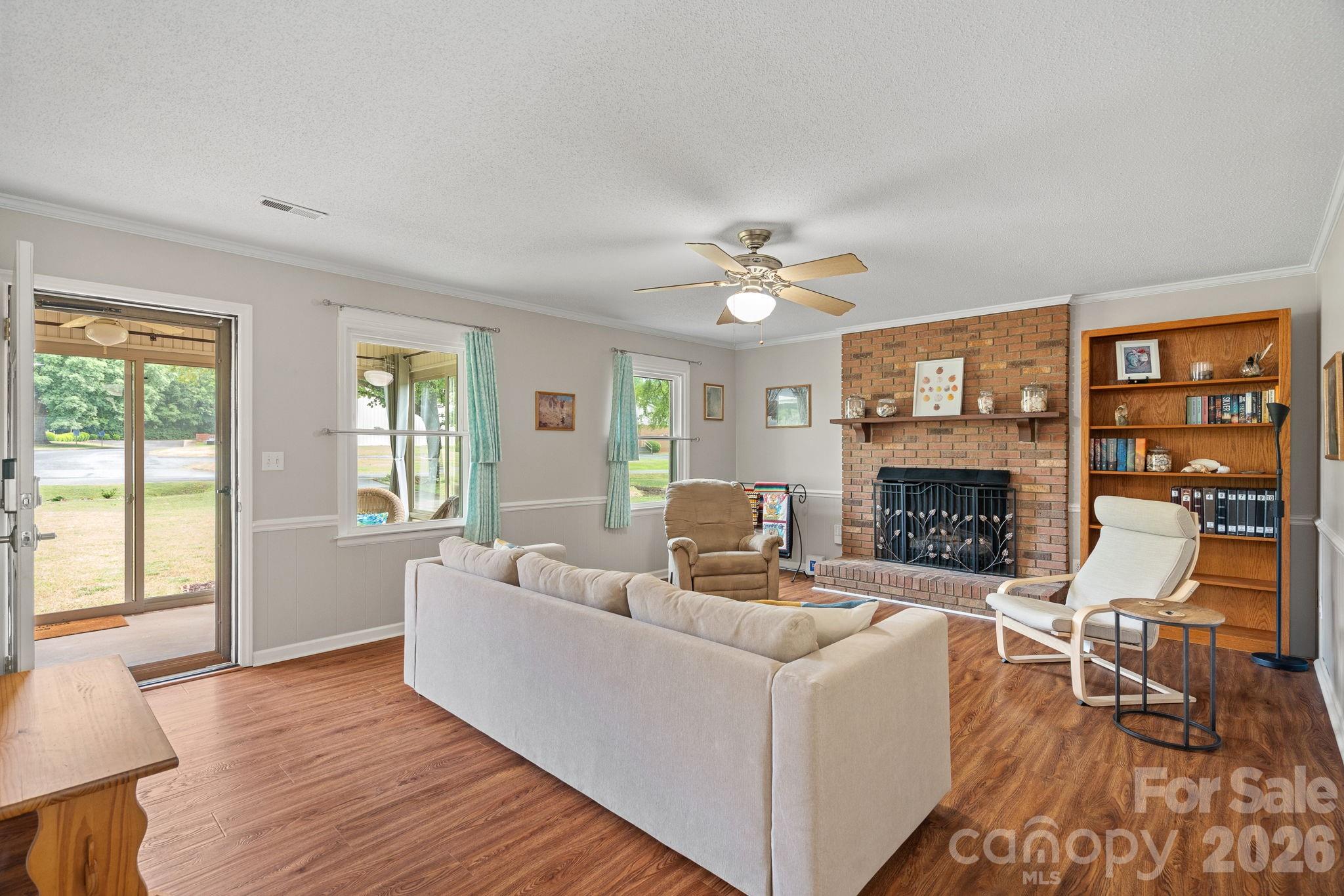 6131 Kinghurst Drive Charlotte NC 28216