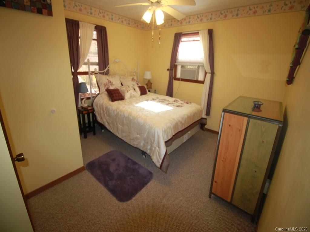 335 Byrd Mountain Estates Road Burnsville NC 28714