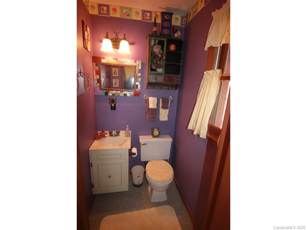 335 Byrd Mountain Estates Road Burnsville NC 28714