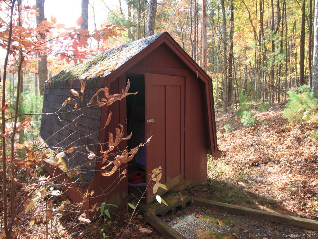 335 Byrd Mountain Estates Road Burnsville NC 28714