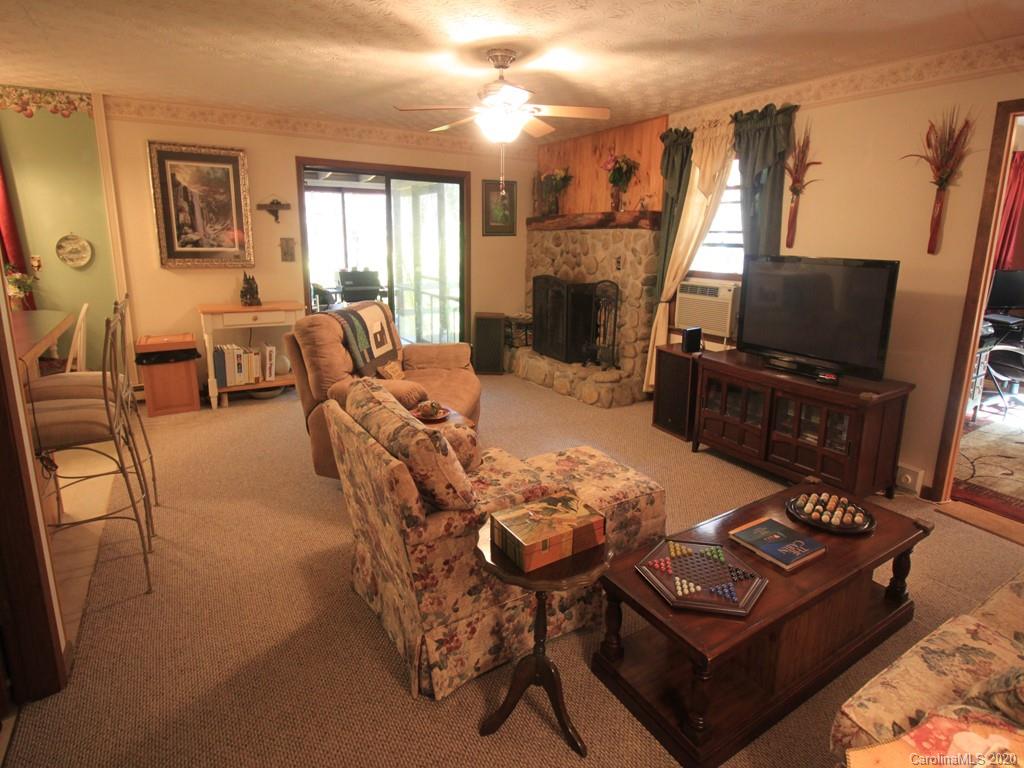 335 Byrd Mountain Estates Road Burnsville NC 28714