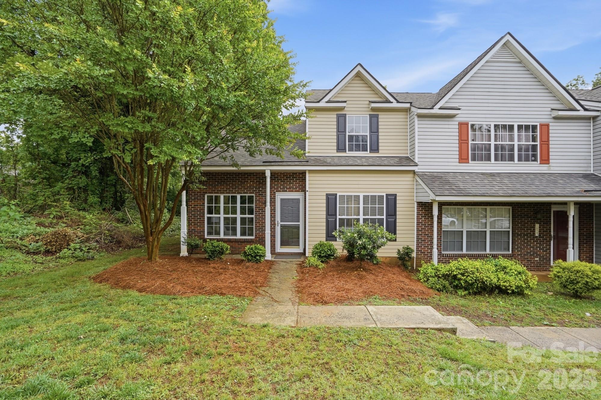 7621 Petrea Lane Charlotte NC 28227