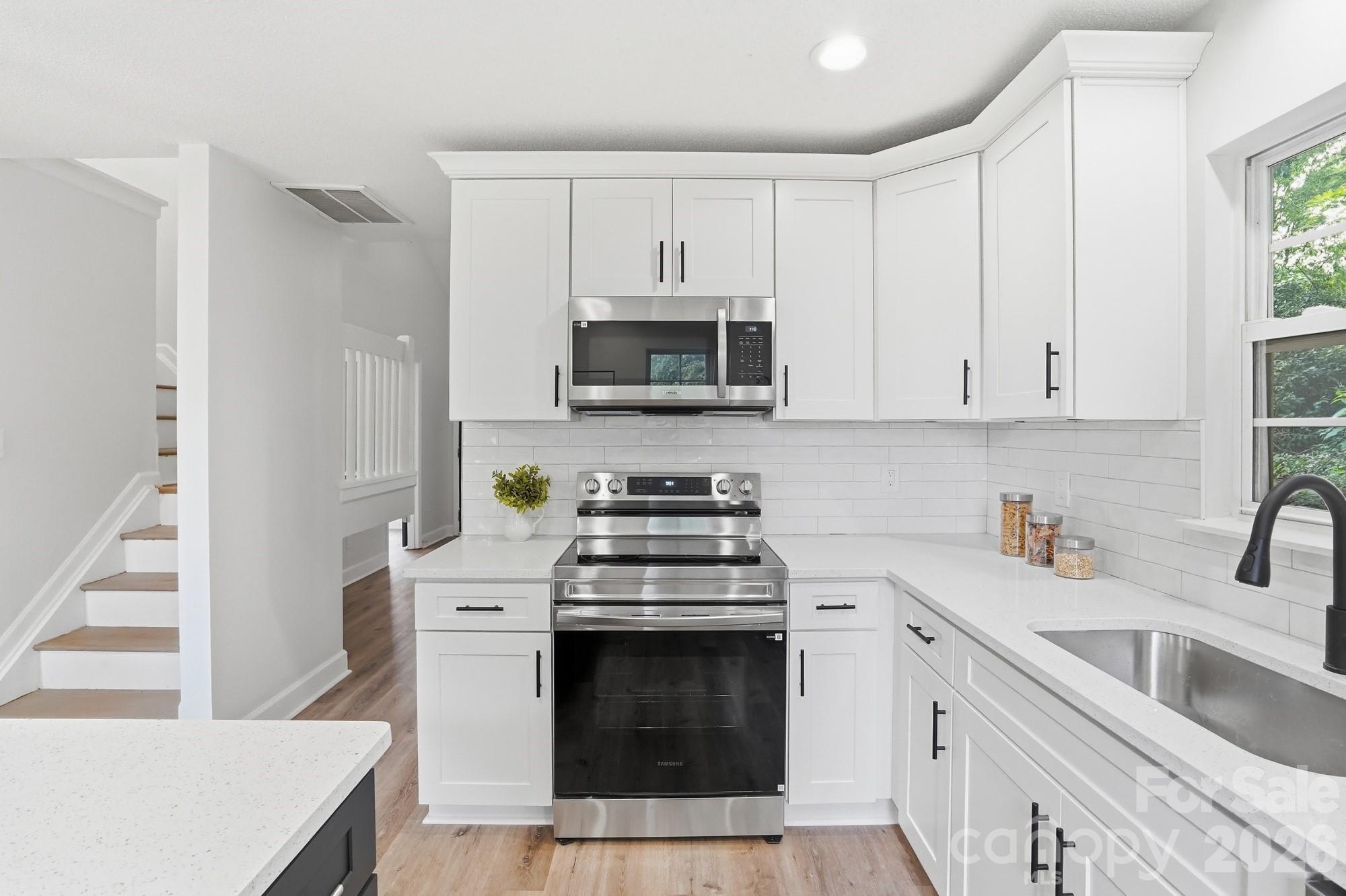 7621 Petrea Lane Charlotte NC 28227
