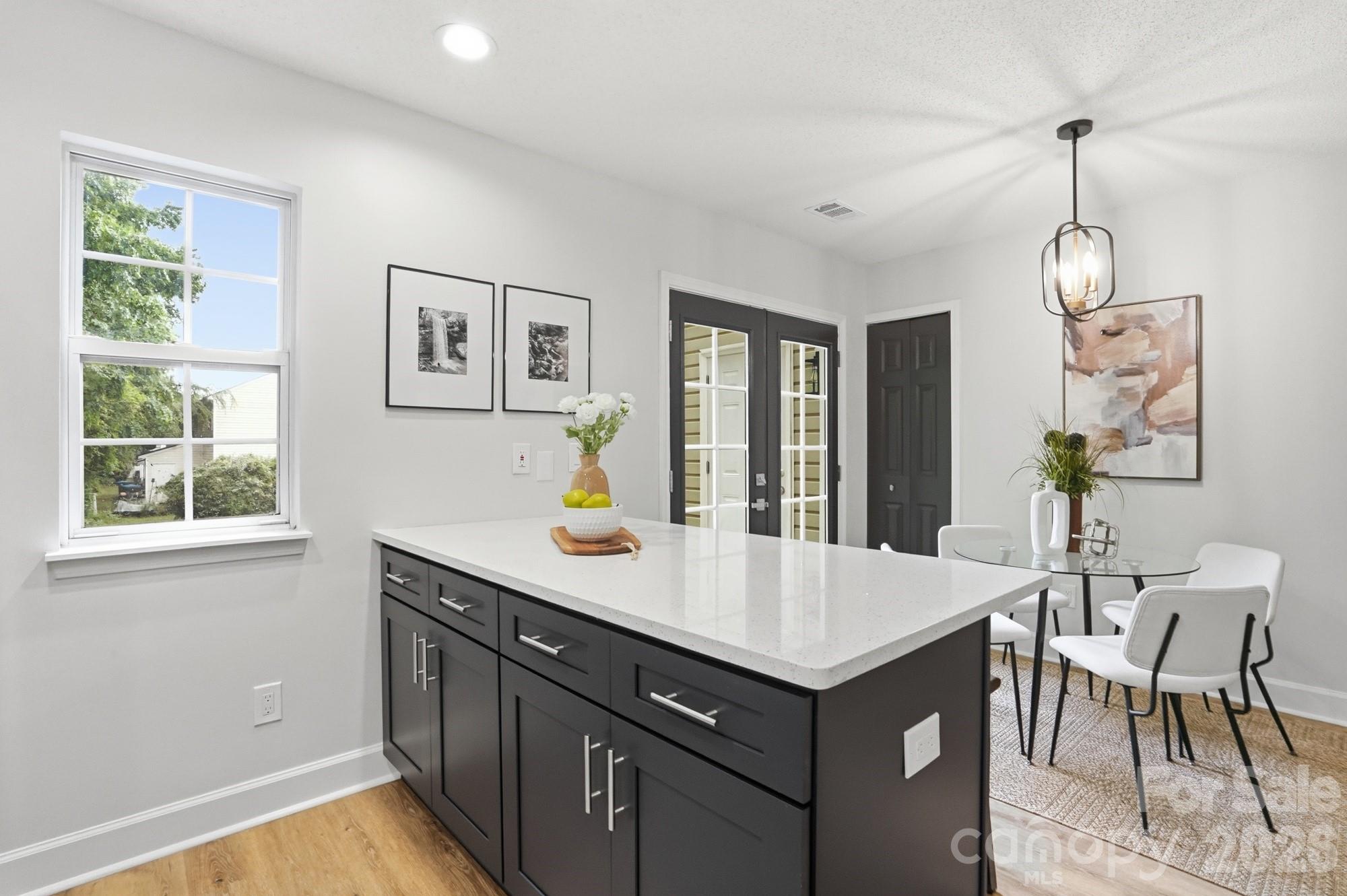 7621 Petrea Lane Charlotte NC 28227