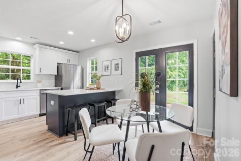 7621 Petrea Lane Charlotte NC 28227