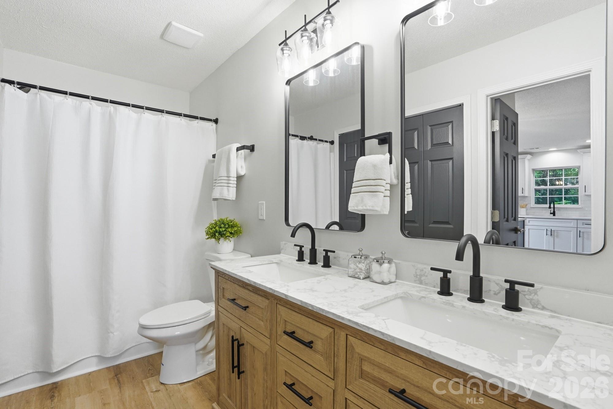 7621 Petrea Lane Charlotte NC 28227