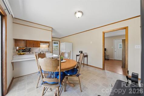 184 Edgegreen Court Taylorsville NC 28681