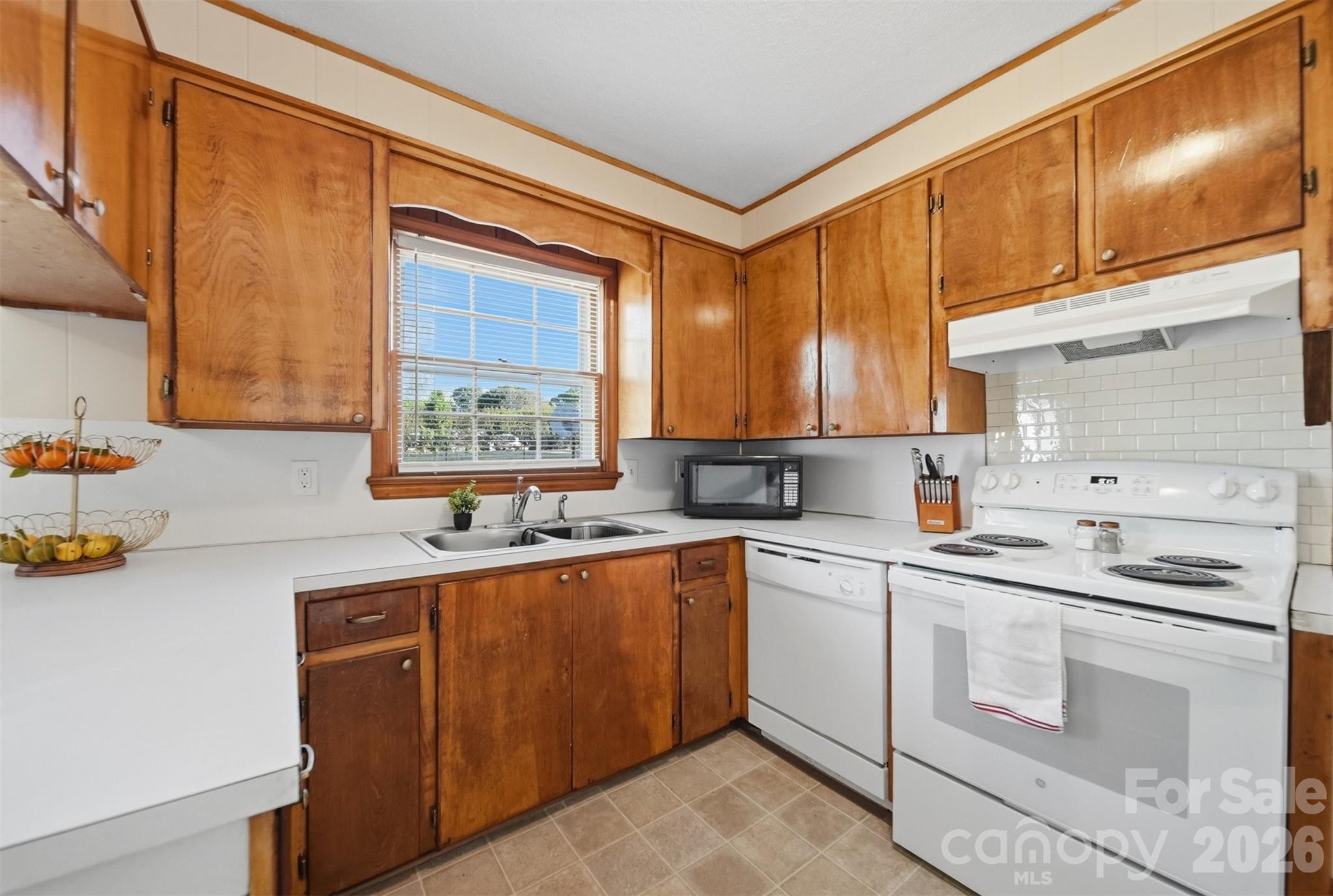 184 Edgegreen Court Taylorsville NC 28681