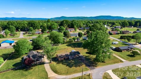 184 Edgegreen Court Taylorsville NC 28681
