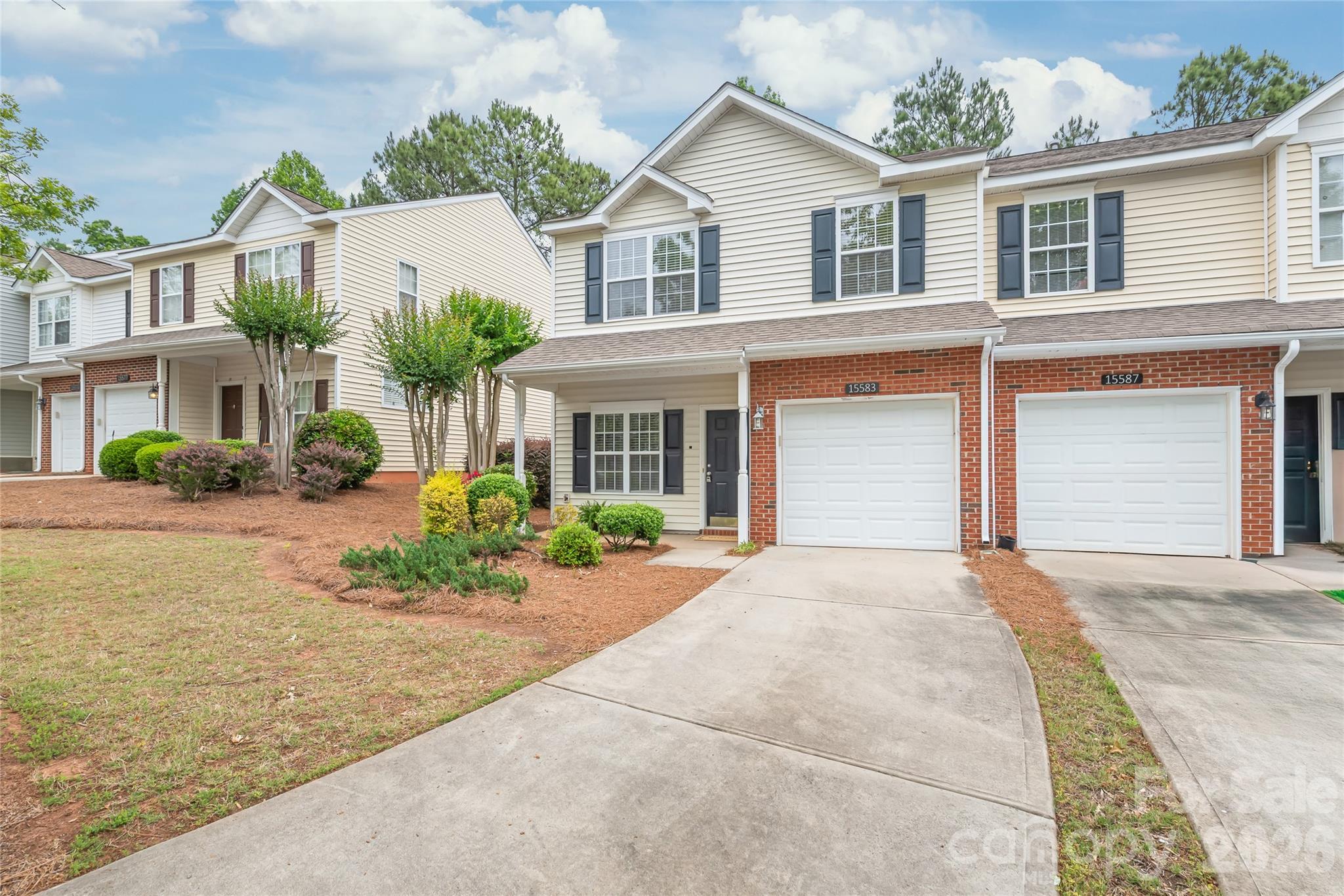 15583 Stronvar House Lane Charlotte NC 28277