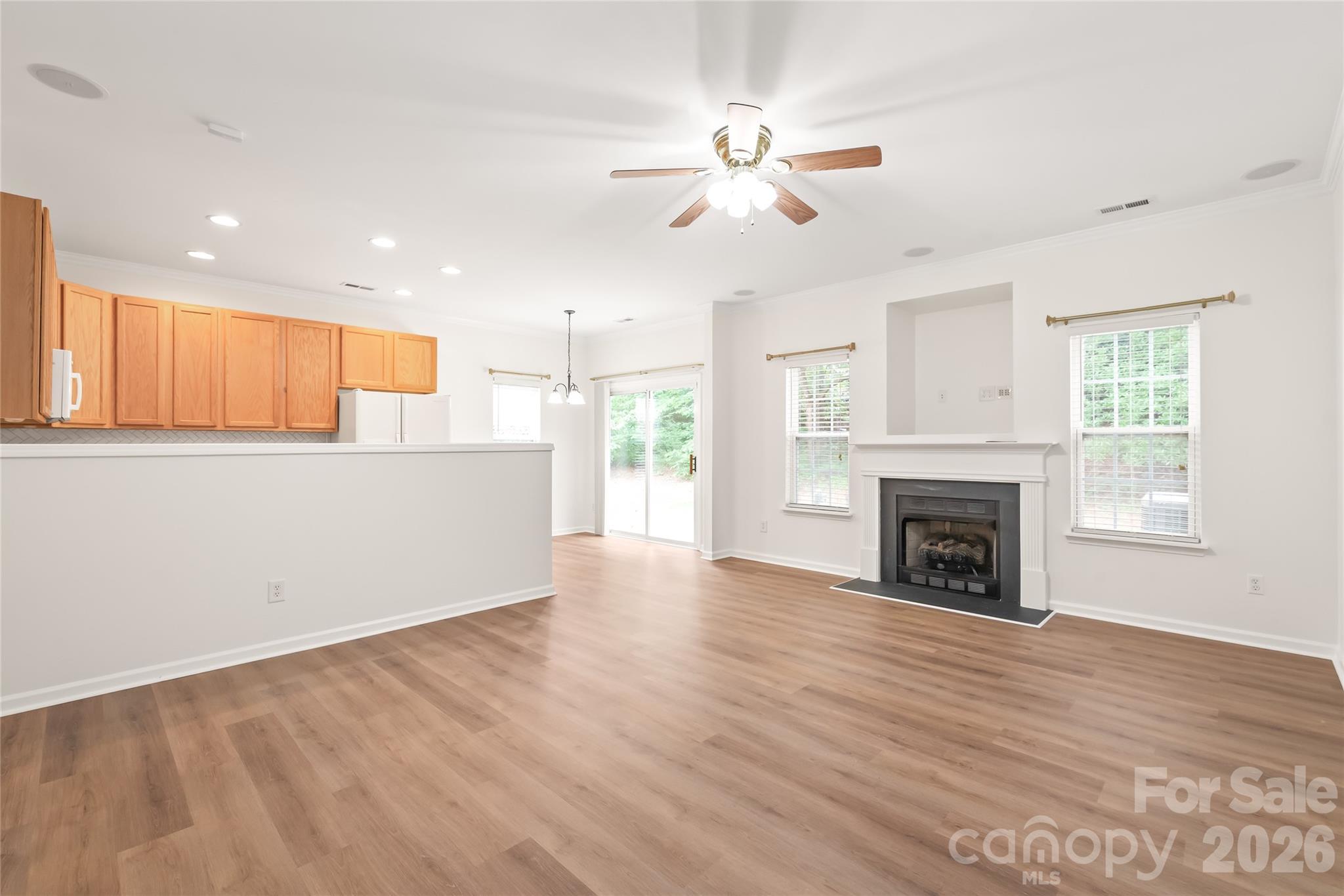 15583 Stronvar House Lane Charlotte NC 28277