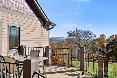 235 Windwhisper Drive Asheville NC 28804